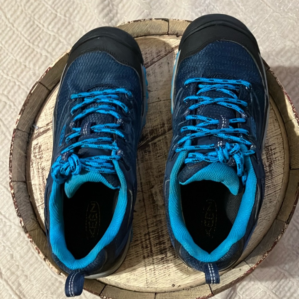 Keen Women's Blue Hiking Shoes
